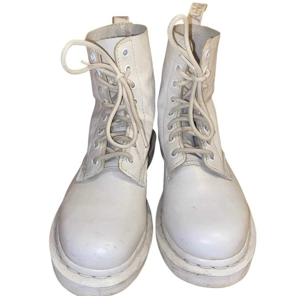 Dr. Martens 1460 Pascal Unisex - Mono White Leather Boot - Gorpcore - lug -